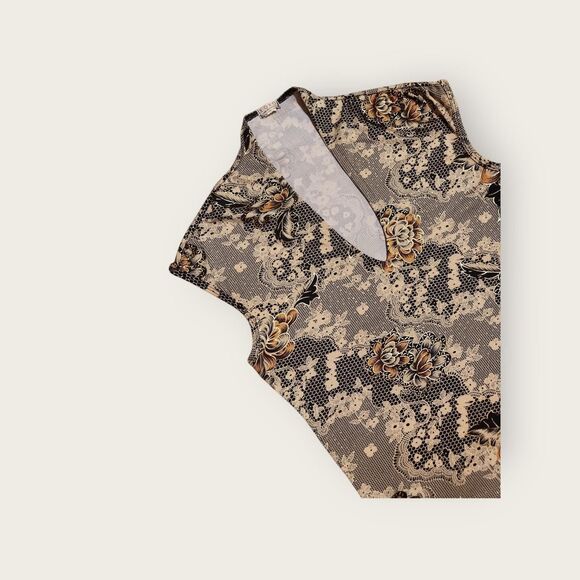 Vintage Y2k XOXO black floral print v-neck cap sleeve slightly croppws baby tee - Picture 3 of 4